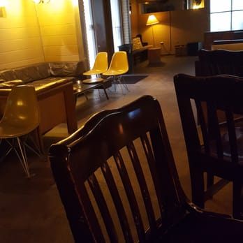 The Flat - Interior - Lounges Near Me - Houston, Texas