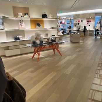 Somerset Collection - LV store - Shopping Centers Near Me - Troy, Michigan