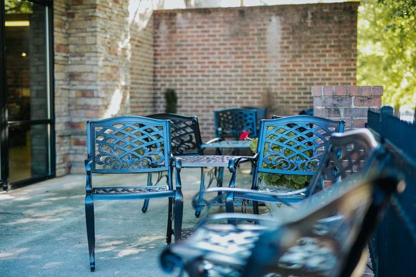 Pinkies Up Beer and Wine by null