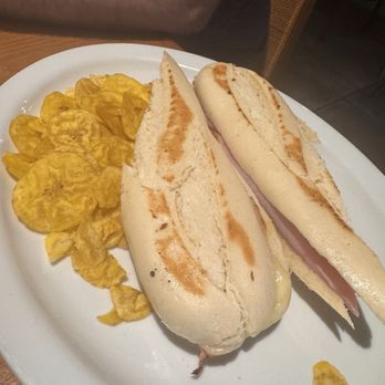 Tinta y Cafe - Cafes Near Me - Miami Shores, Florida