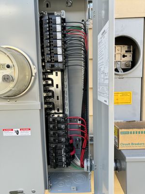 Key Electric Logo