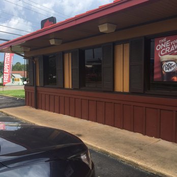 Pizza Hut - the outside of the restaurant - Pizza Near Me - Greenville, Alabama