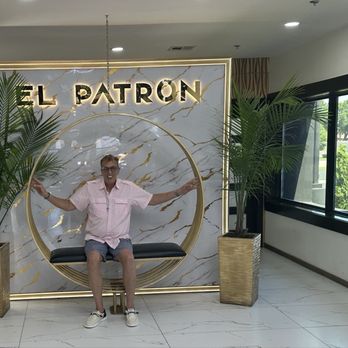El Patron Cocina Mexicana - A photo op bench. - Mexican Near Me - Tulsa, Oklahoma
