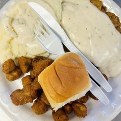 Ernie's Fried Chicken - Single Chicken Fried Steak, Okra, Mashed Potatoes.