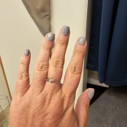 Luxury Nails & Spa - Bad fill and polish