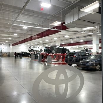 TOYOTA OF HOLLYWOOD - Updated December 2025 - 232 Photos & 623 Reviews ...