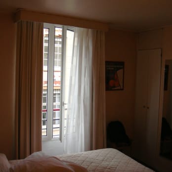 Hôtel des 3 Collèges - Room 34 - view from doorway. - Hotels Near Me - Paris, 75 Hôtel des 3 Collèges - Room 34 - view from doorway. - Hotels Near Me - Paris, 75