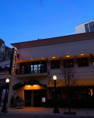 The Bellevue Chicago by null