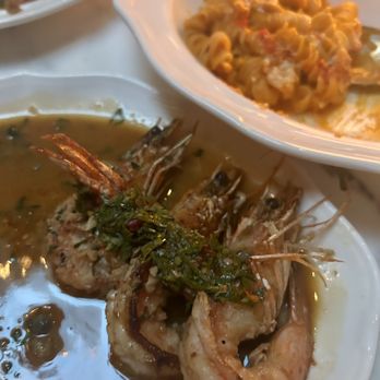 Donna's - Shrimp Scampi, Fusilli Alla Vodka - Italian Near Me - Los Angeles, California