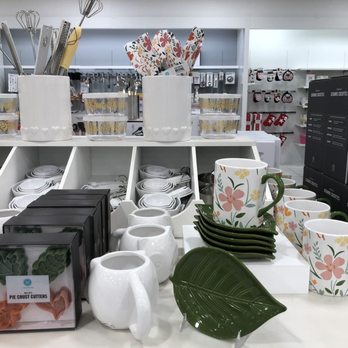 Macy's - Pretty mugs - Department Stores Near Me - Farmington, Connecticut