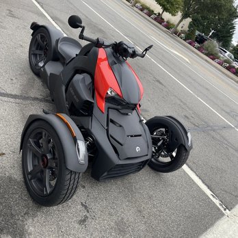 Mineolamoto - Motorcycle Dealers Near Me - Mineola, New York