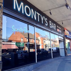 Monty's Bar