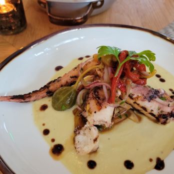 Plori Restaurant - Greek Near Me - Carle Place, New York