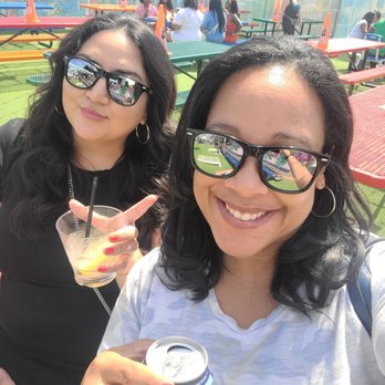 Utopian Tailgate - Rooftop Fun - Lounges Near Me - Chicago, Illinois