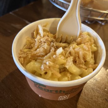 Founders Brewing - Mac and cheese - Breweries Near Me - Grand Rapids, Michigan