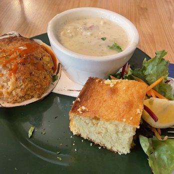 The Cabin - Chowder, corn bread and a wonderful cracker based stuffed quahog - Pizza Near Me - Middleboro, Massachusetts The Cabin - Chowder, corn bread and a wonderful cracker based stuffed quahog - Pizza Near Me - Middleboro, Massachusetts
