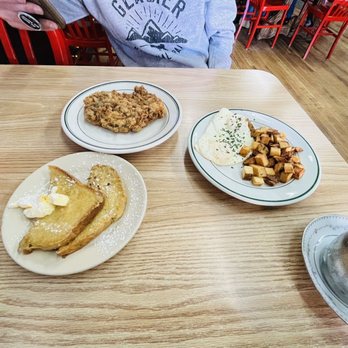 Bobs Diner And Bakery - Chicken friend steak w/over medium eggs, breakfast potatoes & French toast. They were out of gravy so we got angry sauce instead - Bakeries Near Me - Greybull, Wyoming Bobs Diner And Bakery - Chicken friend steak w/over medium eggs, breakfast potatoes & French toast. They were out of gravy so we got angry sauce instead - Bakeries Near Me - Greybull, Wyoming