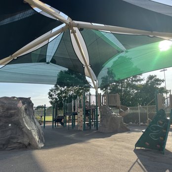 Coyote Canyon Park - Parks Near Me - Fontana, California