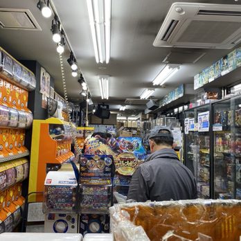 秋葉原ガチャポン会館 35 Photos 11 Reviews 外神田3丁目15 5 千代田区 東京都 Japan Yelp