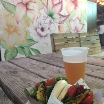 Lote 23 - David Baoie from Baoricua, in the middle section of the lot. The mural was cute, too. - Food Stands Near Me - Santurce, Puerto Rico