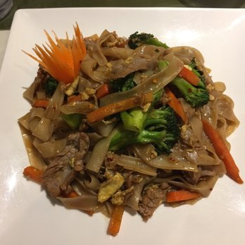 Thai Place - Pad Se-ew - Thai Near Me - Winter Park, Florida Thai Place - Pad Se-ew - Thai Near Me - Winter Park, Florida