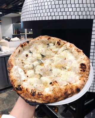 Ash! Pizza Parlor by null