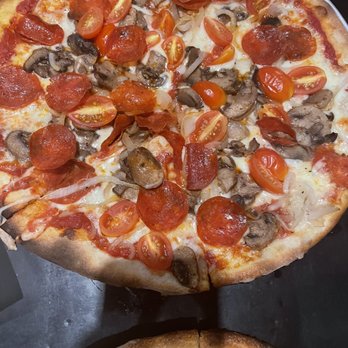 Remo's - Cheese Pie - New York (Individual 12") added tomatoes, pepperoni, mushrooms, onions - Pizza Near Me - Stamford, Connecticut Remo's - Cheese Pie - New York (Individual 12") added tomatoes, pepperoni, mushrooms, onions - Pizza Near Me - Stamford, Connecticut
