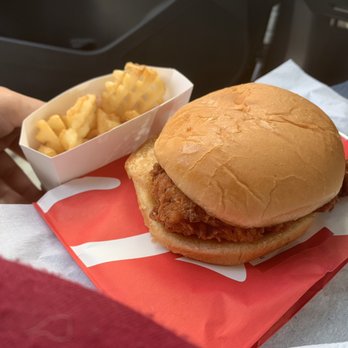 Chick-fil-A - Fast Food Near Me - Murrieta, California