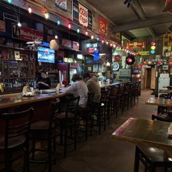 Airport Grocery - Bar area
