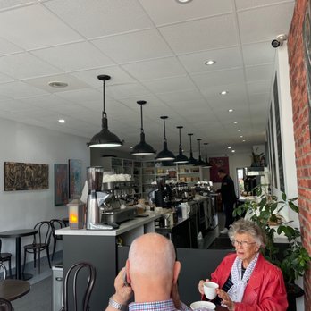 Silver Fox - Cozy! - Cafes Near Me - Toronto, Ontario Silver Fox - Cozy! - Cafes Near Me - Toronto, Ontario