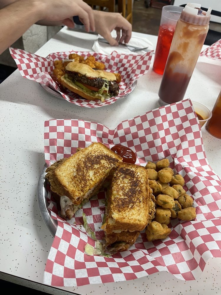 Sammy’s Rockin K Kafe Logo