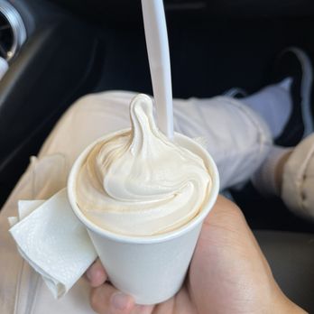 Meadowlark Dairy - Peaches and cream - Ice Cream & Frozen Yogurt Near Me - Pleasanton, California Meadowlark Dairy - Peaches and cream - Ice Cream & Frozen Yogurt Near Me - Pleasanton, California