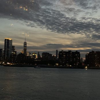 Giando on the Water Restaurant - View - Italian Near Me - Brooklyn, New York