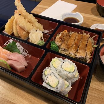 Takara Sushi - Sashimi bento dinner - Sushi Bars Near Me - Burnaby, British Columbia