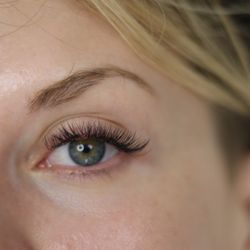 LashBar Pacific Beach - Hybrid lashes