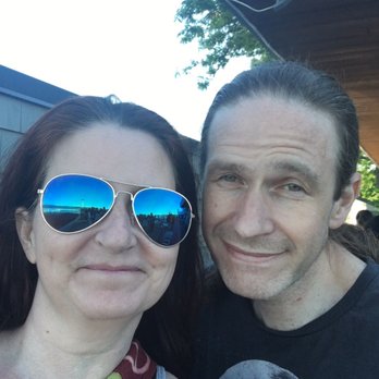Halligans Public House - a man and a woman - American Near Me - Stony Point, New York