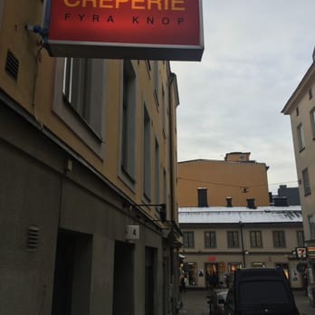 Fyra Knop - En anonym skylt på väggen ovanför dörren är det enda som avslöjar denna lilla restaurangpärla på söder. - Creperies Near Me - Stockholm, Alberta Fyra Knop - En anonym skylt på väggen ovanför dörren är det enda som avslöjar denna lilla restaurangpärla på söder. - Creperies Near Me - Stockholm, Alberta