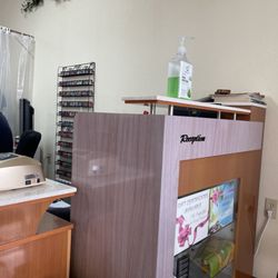 Nail Focus - Reception area