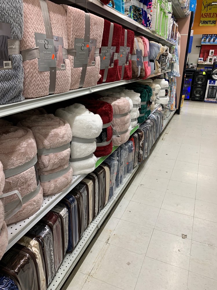 BLOOMFIELD DISCOUNT Updated August 2024 12 Photos 12 Arlington