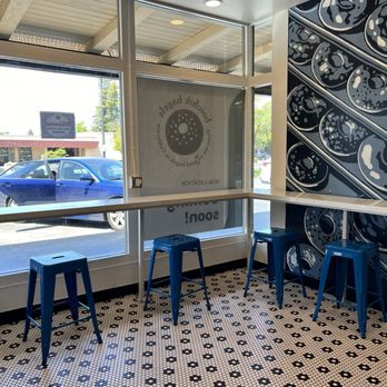 Boichik Bagels - Interior - Bagels Near Me - Concord, California