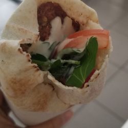Falafel Damas - Delicious falafel sandwich!