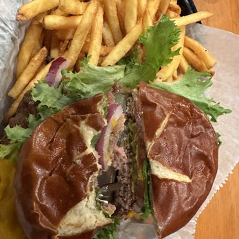 Mountain Rambler Brewery - Rambler burger and fries - New American Near Me - Bishop, California