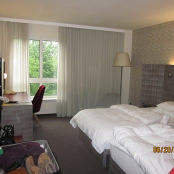 Pentahotel Wiesbaden - room - Hotels Near Me - Wiesbaden, HE