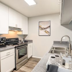 Hillside Terrace Apartments - Kitchen