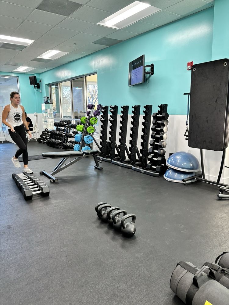 LR50 GYM 28 Photos 7510 PinevilleMatthews Rd, Charlotte, North