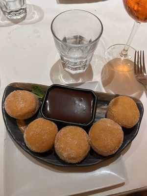 Cafe Tiramisu by null