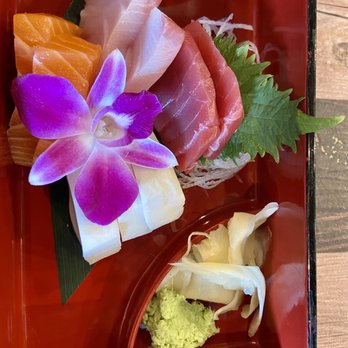 Akami Sushi Bar - Lunch (tuna roll not shown) - Sushi Bars Near Me - Apex, North Carolina Akami Sushi Bar - Lunch (tuna roll not shown) - Sushi Bars Near Me - Apex, North Carolina