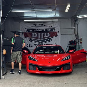 DJJD Window Tint - Ceramic Tint Chevrolet Corvette 2024 - Car Window Tinting Near Me - Austin, Texas