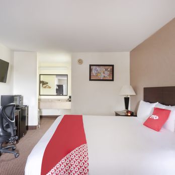 OYO Hotel Kannapolis - Hotels Near Me - Kannapolis, North Carolina