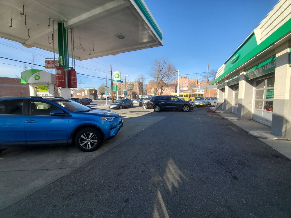 BP GAS STATION 16 Photos & 19 Reviews 7315 Parsons Blvd 73rd Ave, Flushing, New York Gas